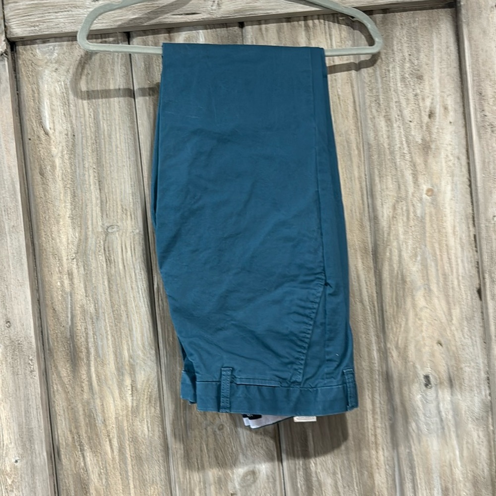 Tommy Hilfiger 32 x 32 men’s dress pants